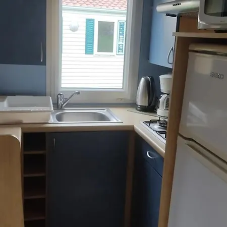 Mobil-home 4 Pers, Terrasse - Reine De Bretagne - Api-1-52-1735 Camping Sainte-Reine-de-Bretagne